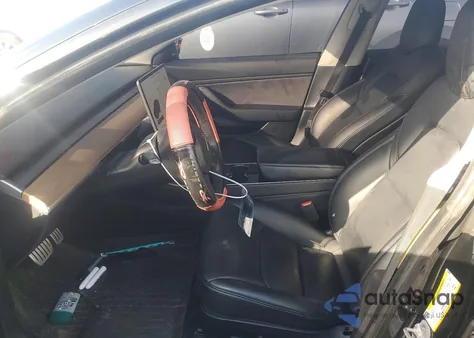 2020 Tesla Model 3 из США, поврежденный, VIN 5YJ3E1EC4LF640659